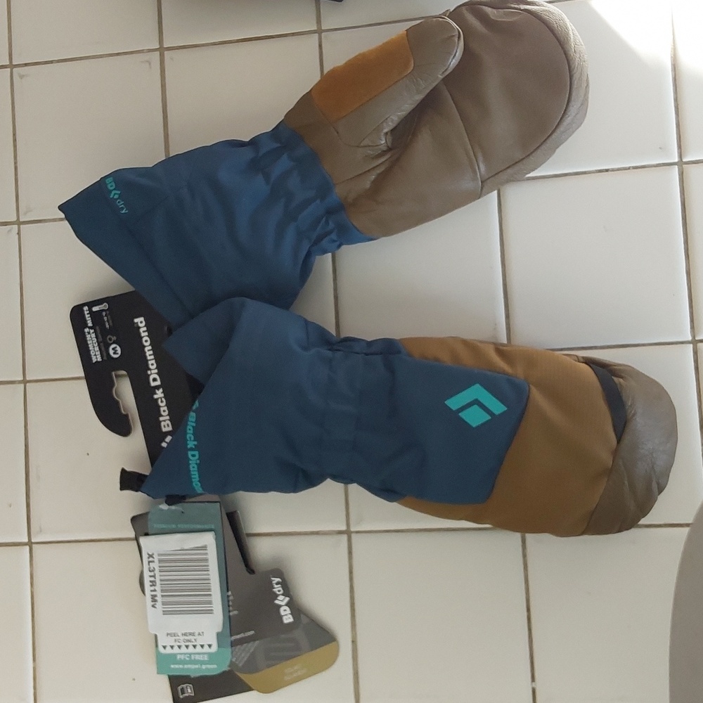 Ski gloves